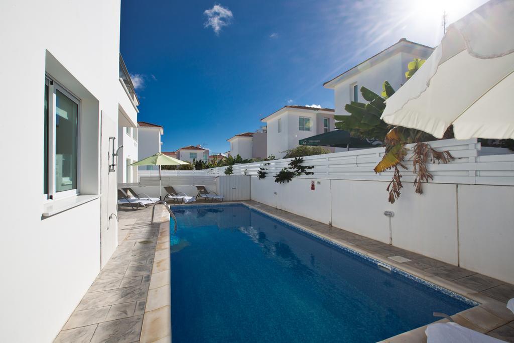 Avra Villas Паралімні Номер фото