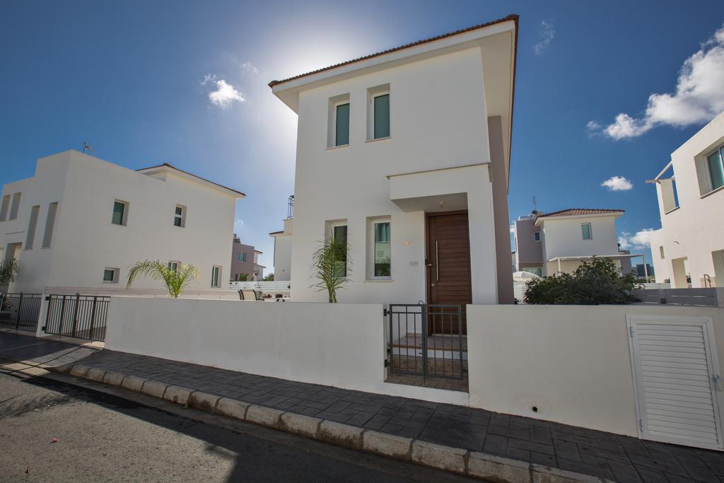Avra Villas Паралімні Номер фото