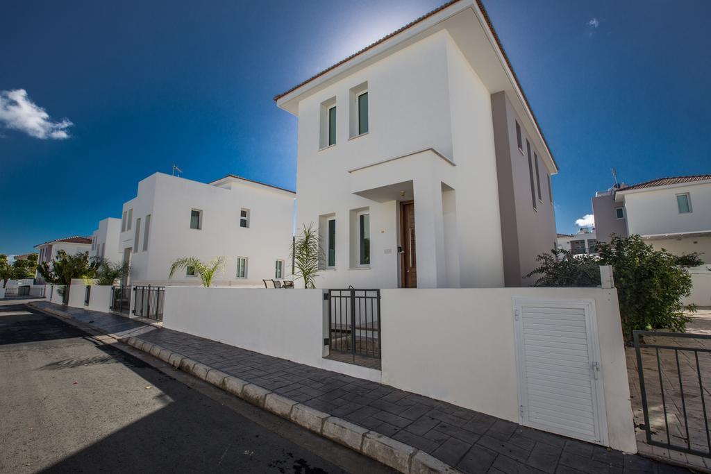Avra Villas Паралімні Номер фото