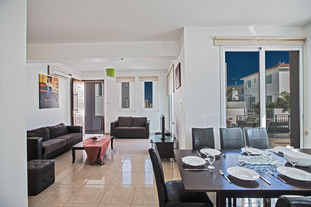 Avra Villas Паралімні Номер фото